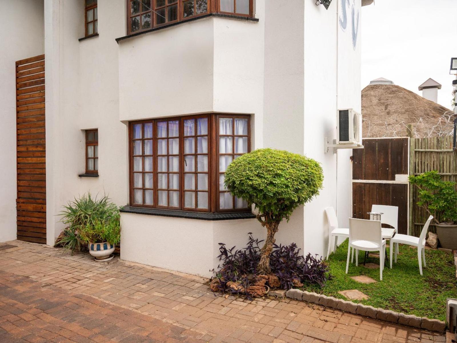 Sleepers Villa Guesthouse Полокване Экстерьер фото