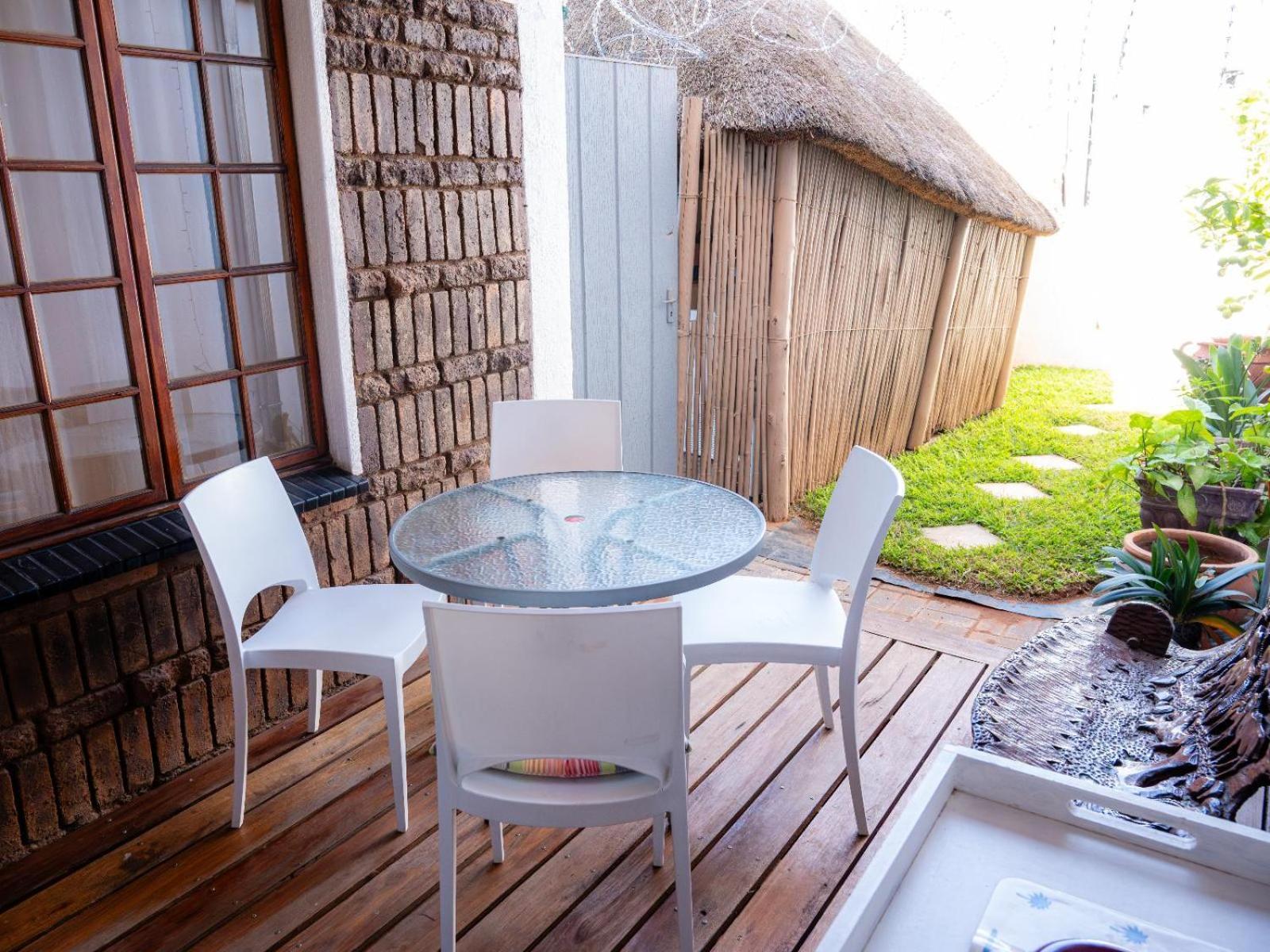 Sleepers Villa Guesthouse Полокване Экстерьер фото