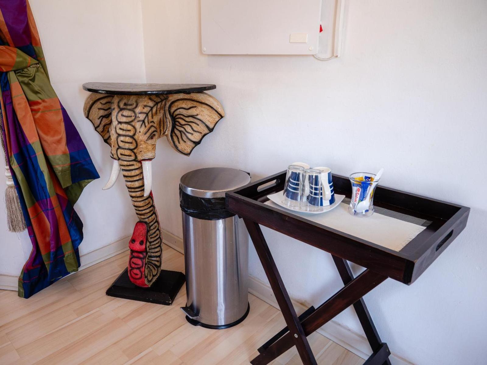 Sleepers Villa Guesthouse Полокване Номер фото